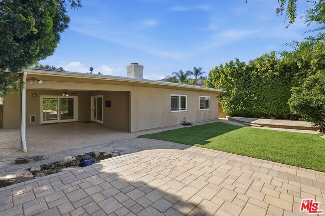 Building Photo - 6646 Franrivers Ave