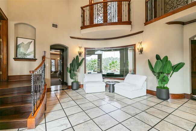 Building Photo - 22 Post Shadow Estate Dr