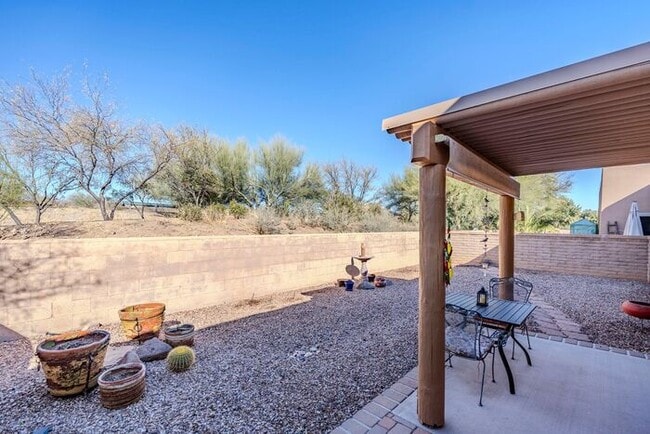 Building Photo - Turnkey Charm in Green Valley – Furnished Townhome with Gated Serenity!