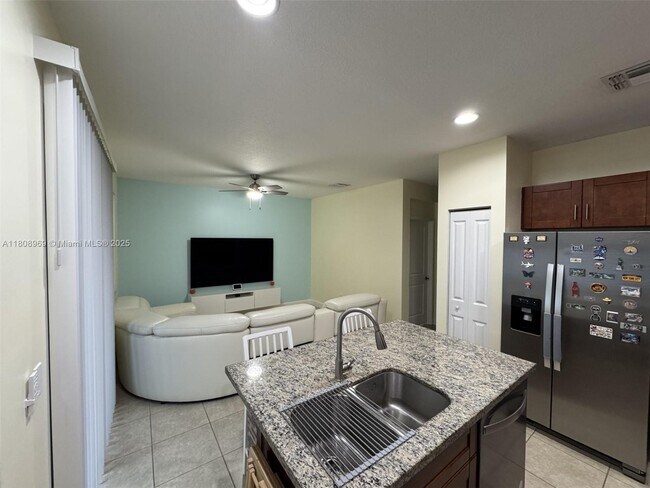Building Photo - 4849 NW 57th Ct