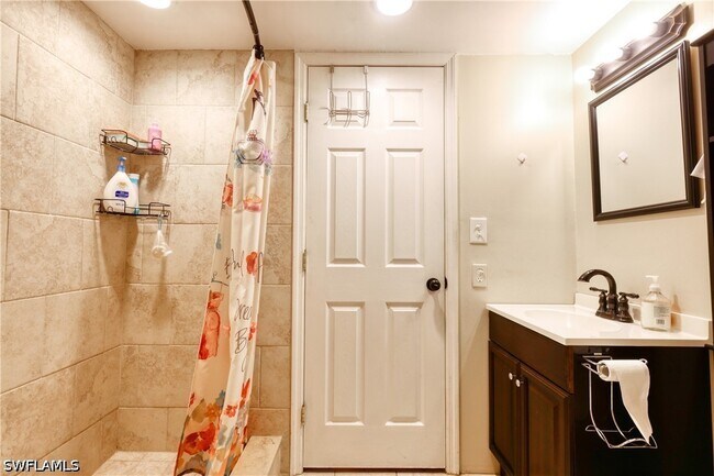 Building Photo - 1724 Park Meadows Dr