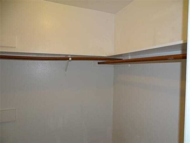 Building Photo - 7247 Barton Oaks Dr