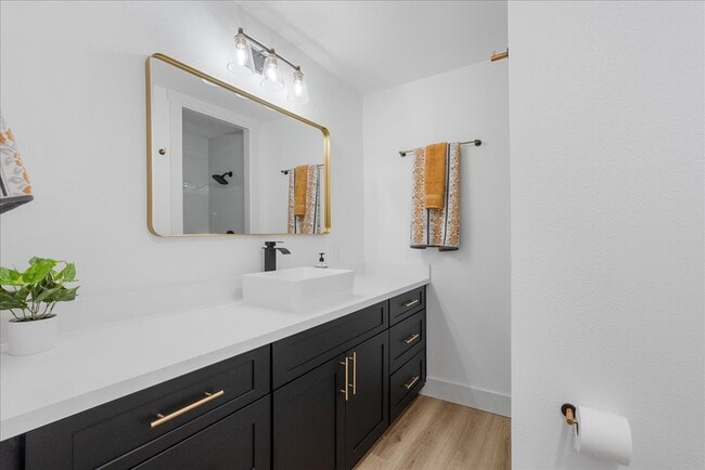 Building Photo - 5219 Cosby St