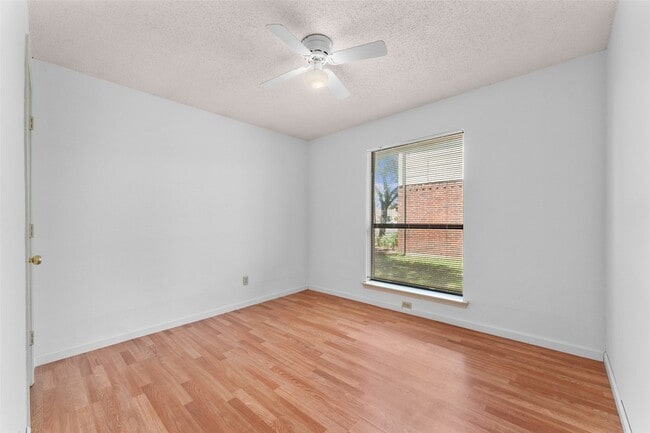 Building Photo - 5406 Meadow Vista Ln
