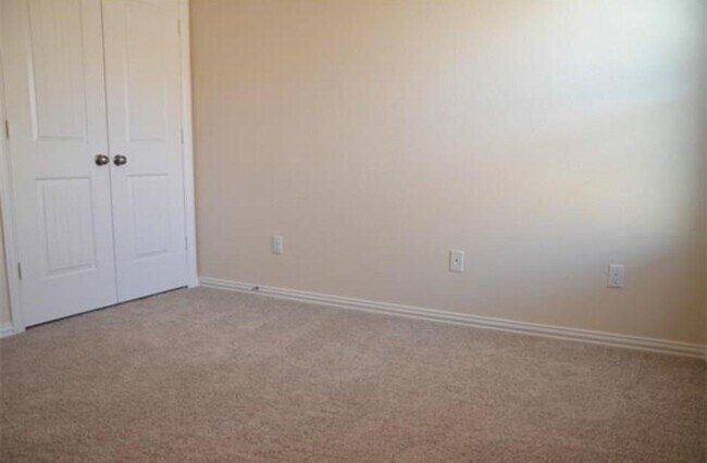 Building Photo - 1312 Patito Pl