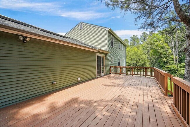 Building Photo - 11403 Bronzedale Dr