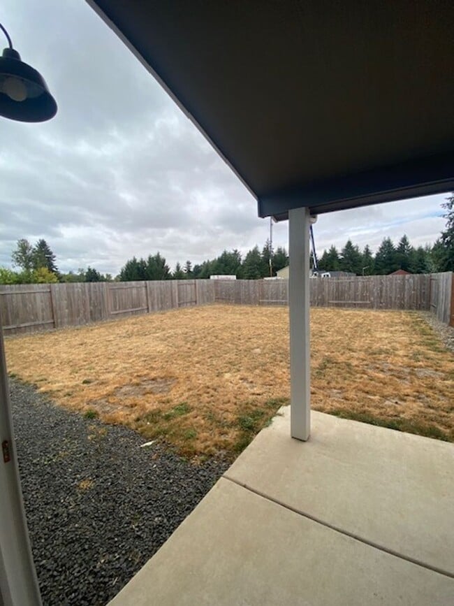 Building Photo - Conveniently Located Charming Home with RV Parking!