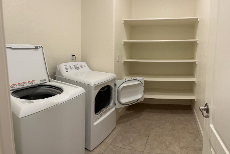 Building Photo - 9790 Quartette Dr