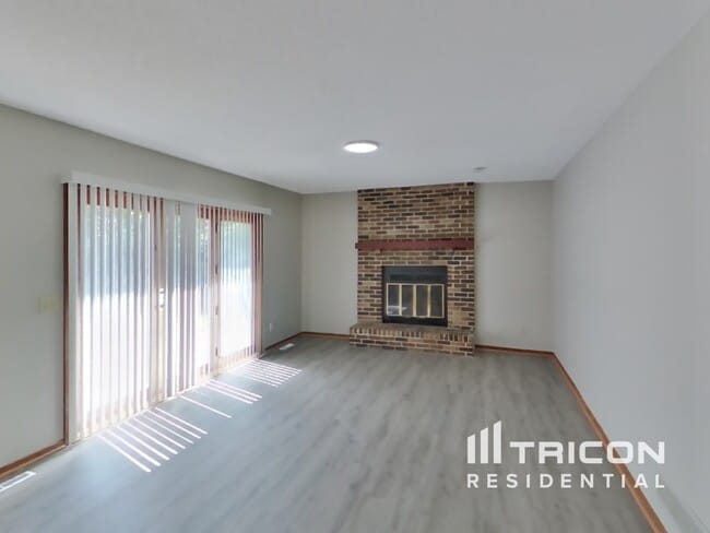 Building Photo - 13419 Marigold St NW