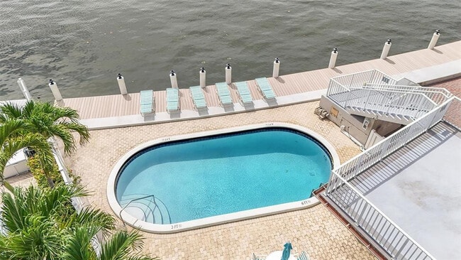 Building Photo - 95 N Birch Rd