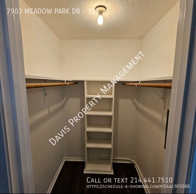 Building Photo - 7903 Meadow Park Dr