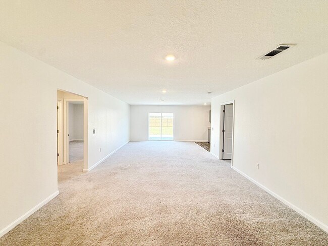 Building Photo - 4378 Jitterbug St
