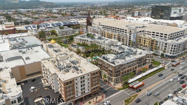 Building Photo - 619 Caruso Ave