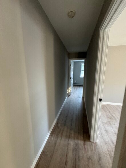 Building Photo - 1822 Rhawn St