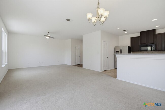 Building Photo - 161 Cushman Dr