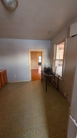 Building Photo - 37 E Washington St