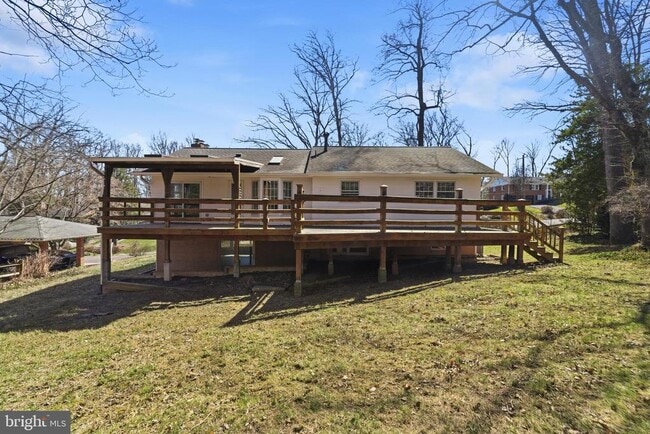 Building Photo - 9116 Hamilton Dr