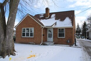 Building Photo - 483 S Military Rd