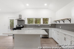 Building Photo - 17807 Hilltop Dr
