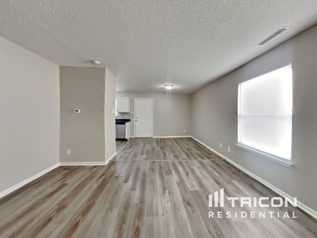 Building Photo - 2803 Redland Ln