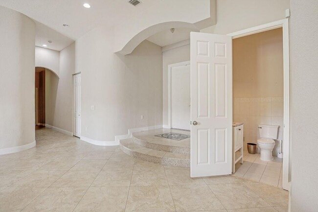 Building Photo - 14094 43rd Rd N