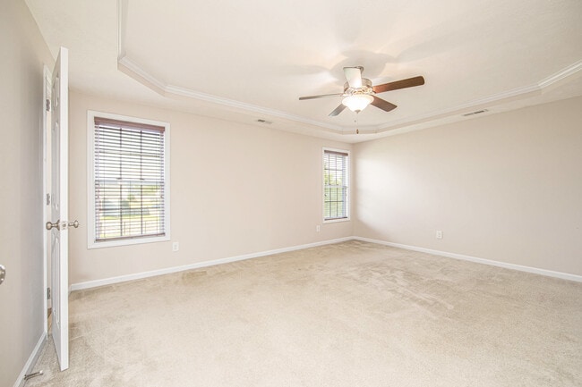 Building Photo - 355 Lockwood Dr