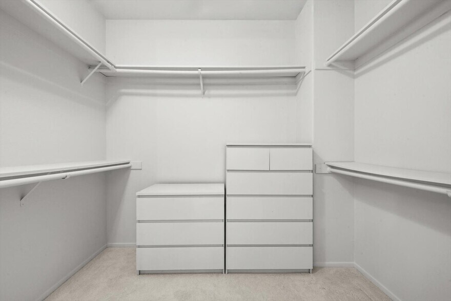 Building Photo - 129 Outlook Cir