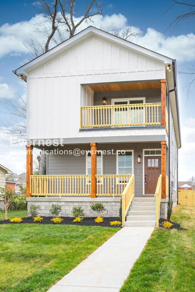 Building Photo - 1612 23rd Ave N