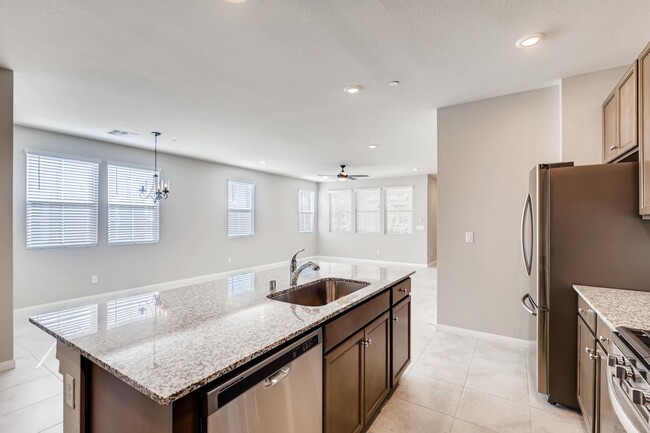 Building Photo - GORGEOUS HOME in Inspirada Community!!!