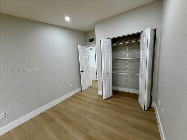 Building Photo - 7887 SW 105th Pl