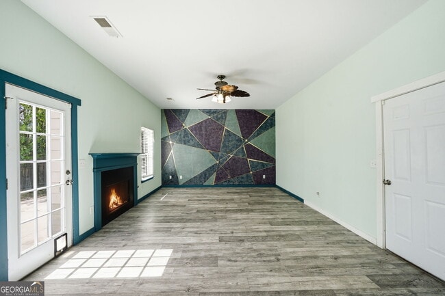 Building Photo - 1582 Ewing Farm Dr