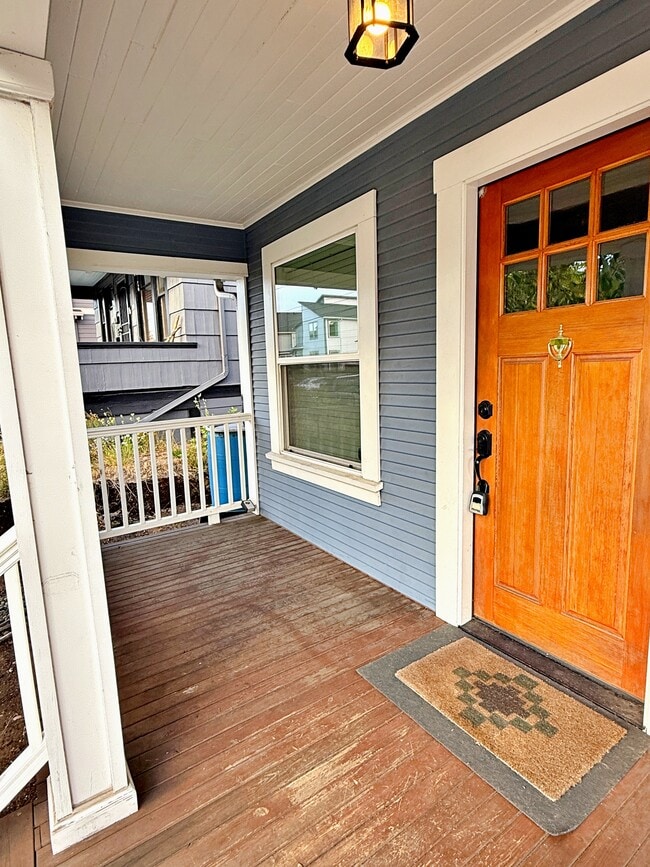 Building Photo - 3628 SE 49th Ave