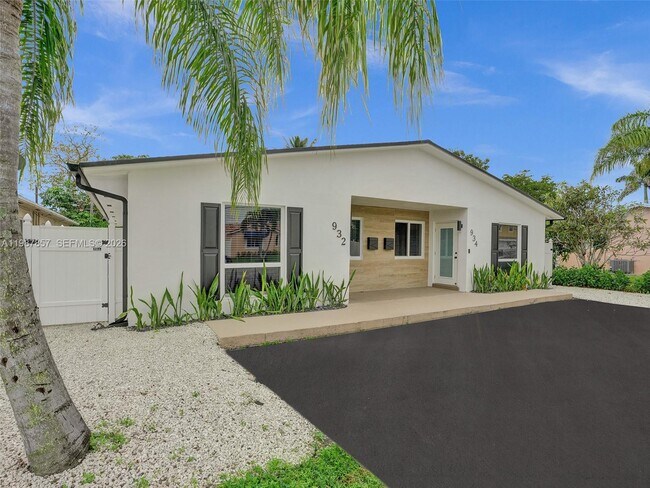 Building Photo - 932 Mandarin Isle