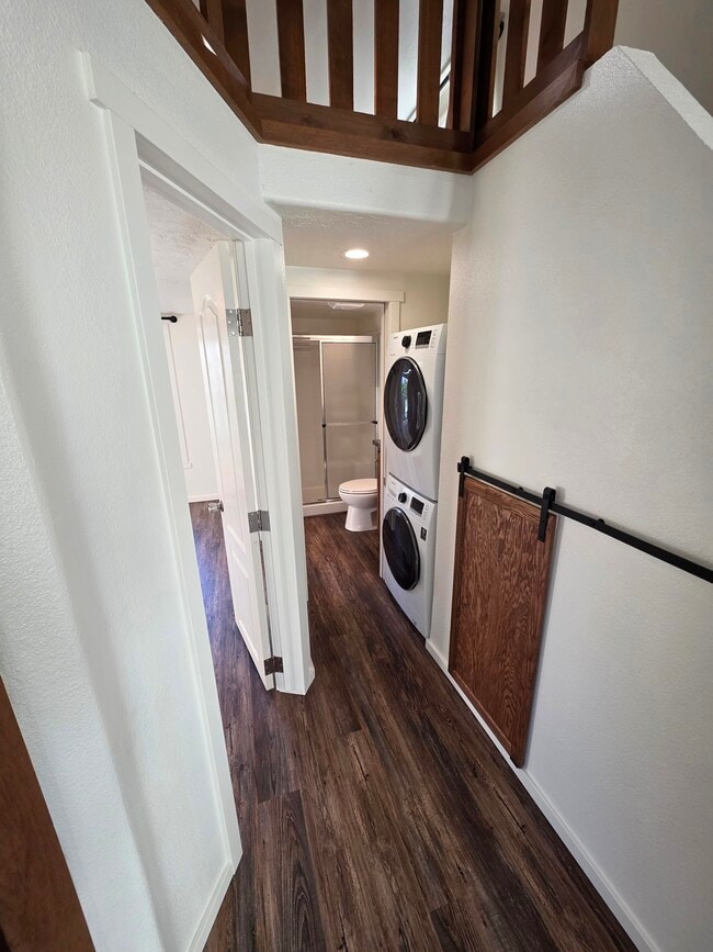 Building Photo - 780 NW Alder St