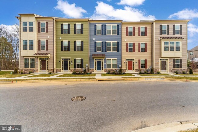 Building Photo - 2901 Osprey Wy
