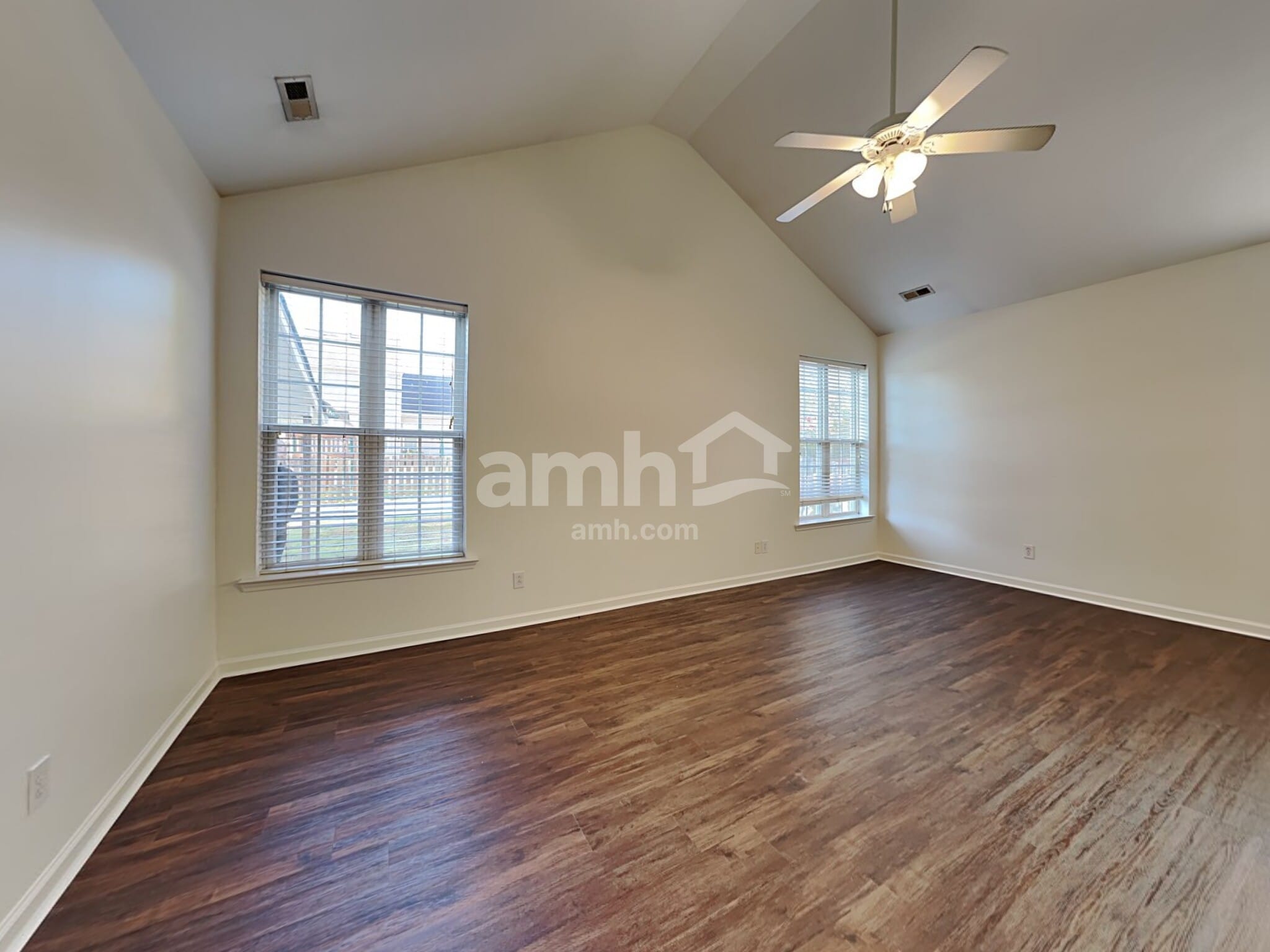 Building Photo - 5 Red Jonathan Ct