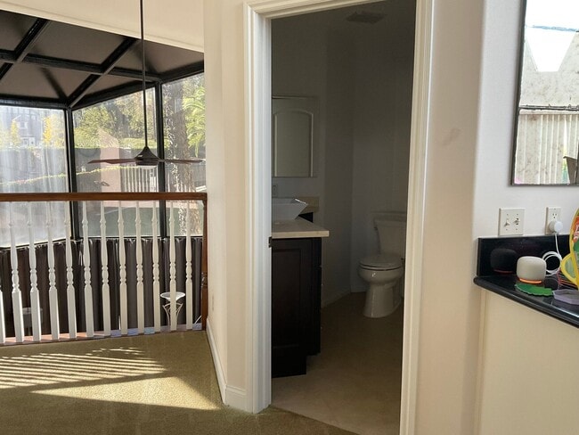 Building Photo - Spacious and Furnished 9 Bedroom House Nea...