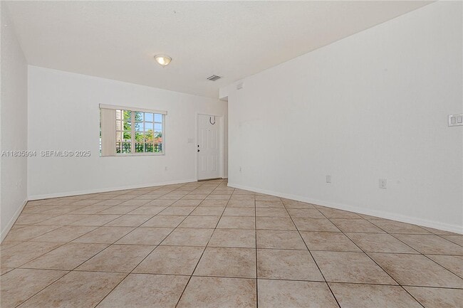 Building Photo - 205 NE 4th Ct.