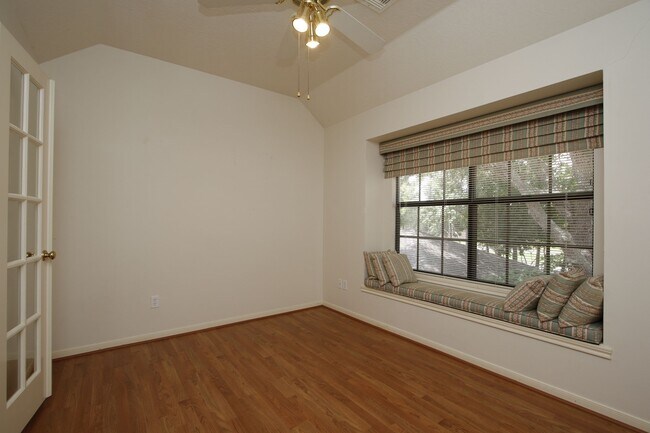 Building Photo - 13618 Shadow Falls Ct