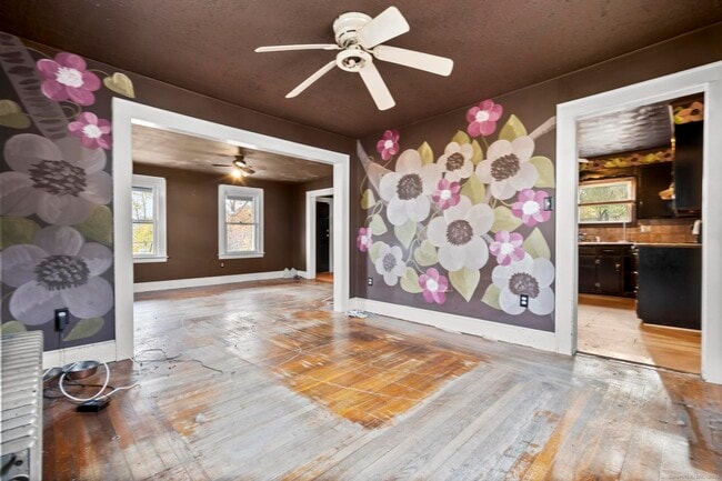 Building Photo - 29 Abner St