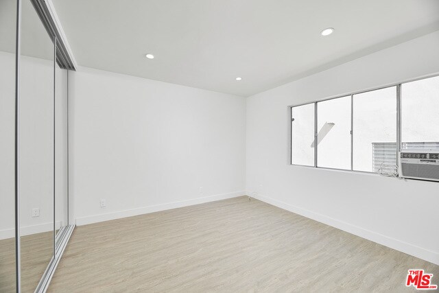 Building Photo - 1007 Ocean Park Blvd