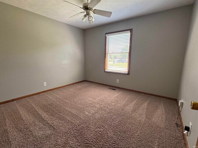 Building Photo - 6155 Glacier Dr