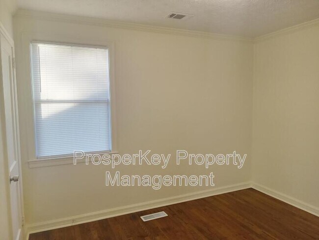 Building Photo - 3619 Walton St