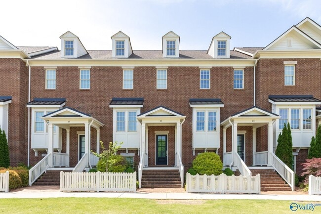 Building Photo - 21 Stone Mason Way NW