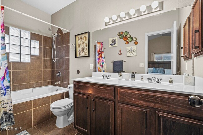 Building Photo - 14660 Spanish Point Dr