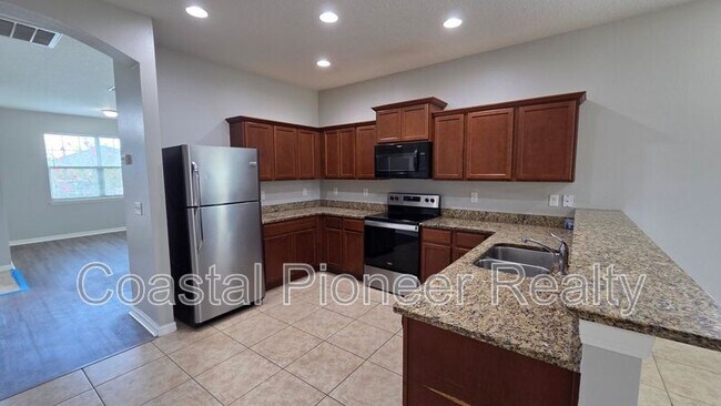 Building Photo - 30953 Water Lily Dr