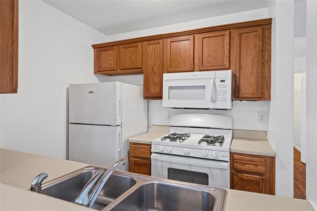 Building Photo - 1307 Concho St