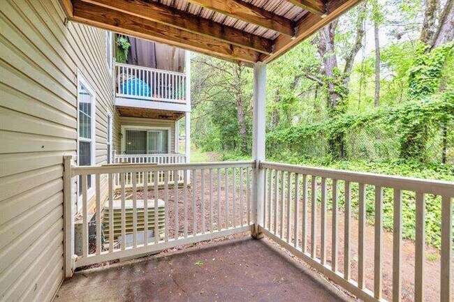 Building Photo - 306 Augusta Dr