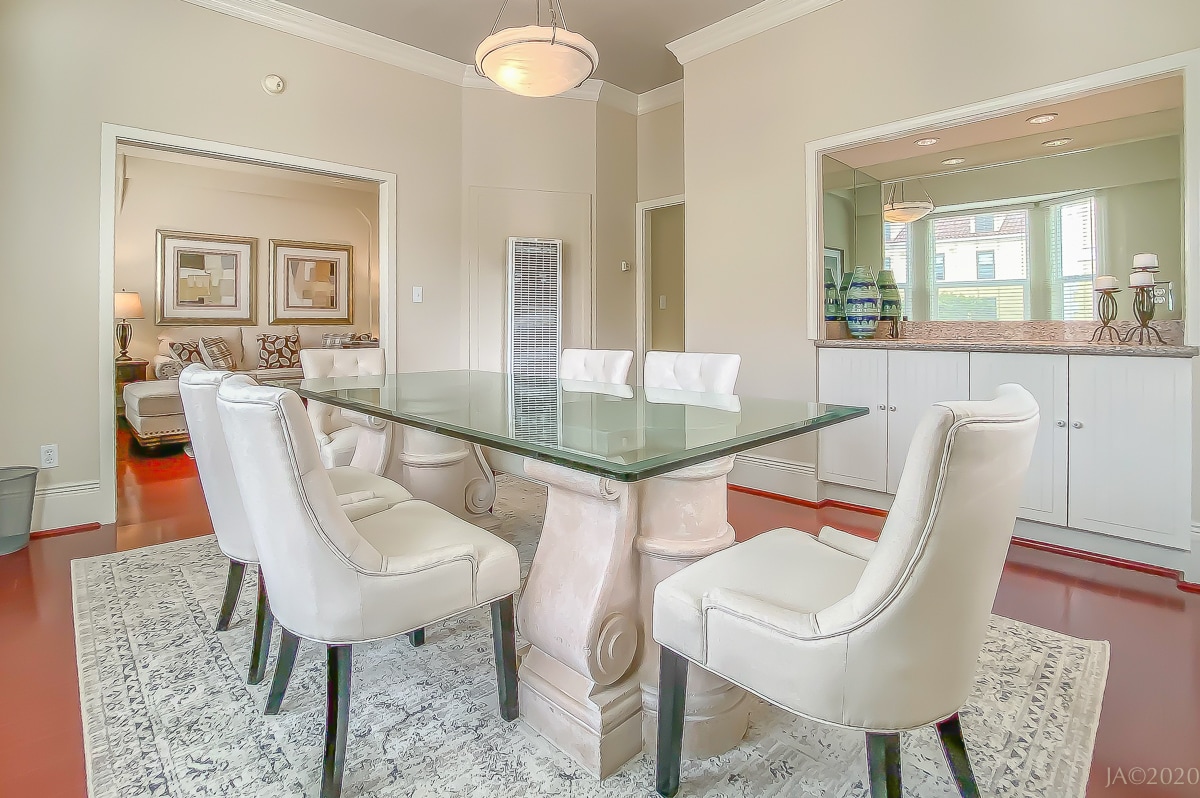 Corner view to Living room and Kitchen - 2765 Lombard St