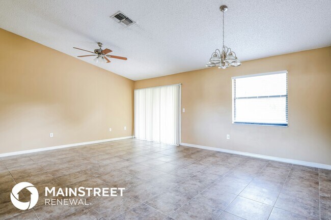 Building Photo - 9637 Langan St